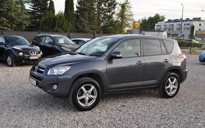 mazowieckie Toyota RAV4 cena 46000 przebieg: 137000, rok produkcji 2009 z Kazimierza Wielka